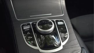 Lízing Sedan MERCEDES C 180 2021