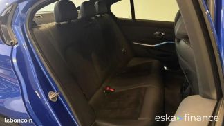 Lízing Sedan BMW 330 2019