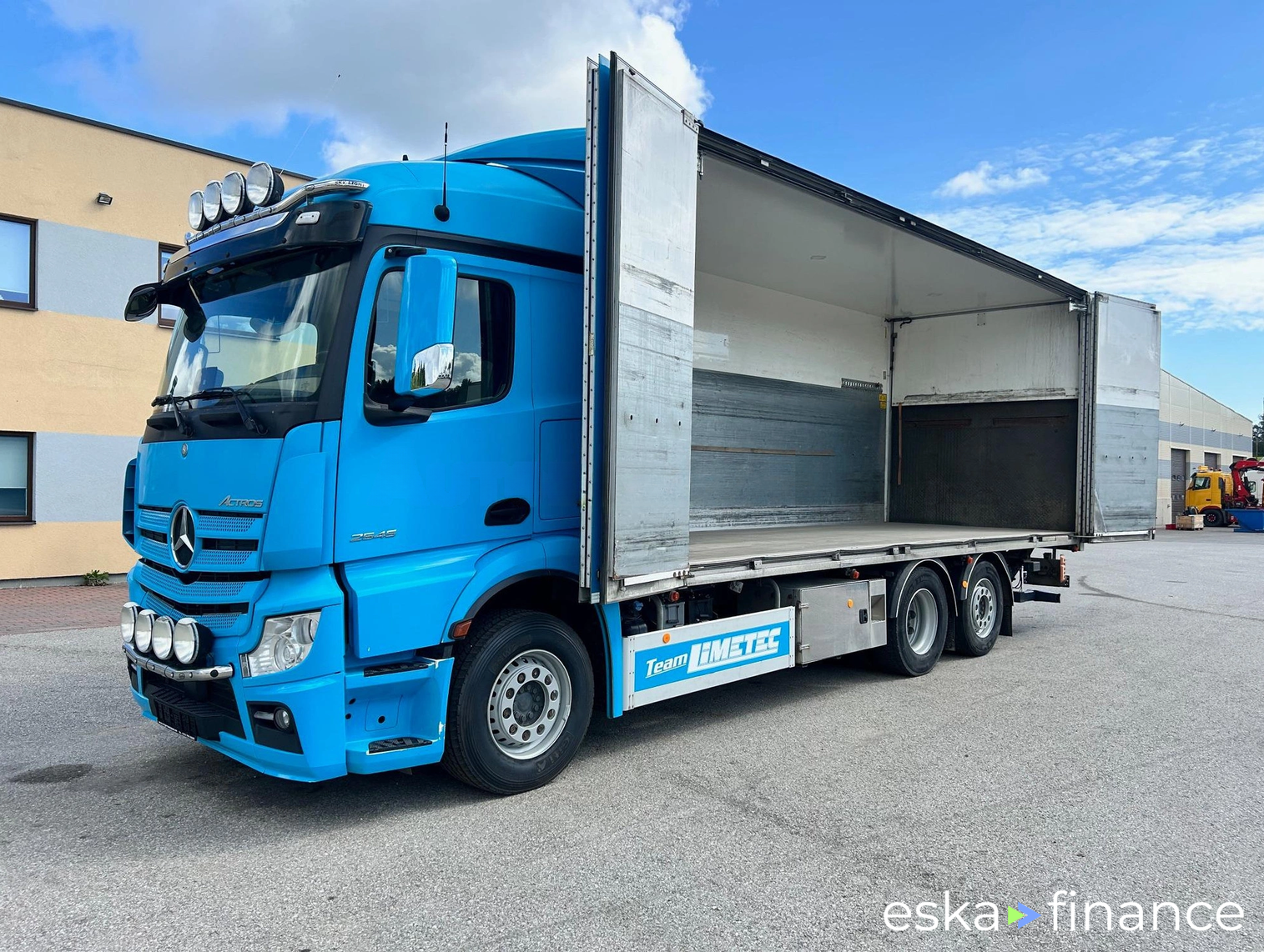 Leasing Special truck ACTROS 2545 2016