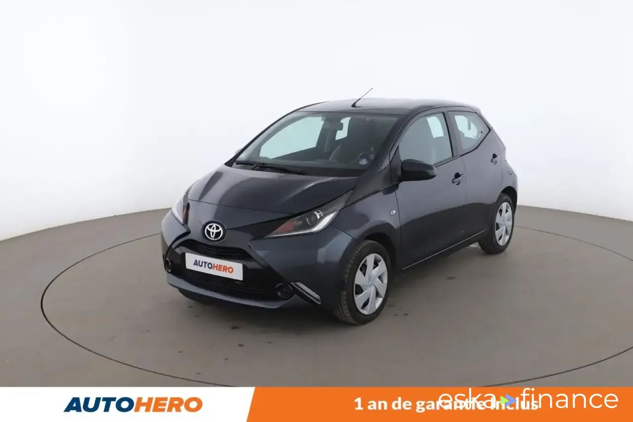 Lízing Hatchback Toyota AYGO 2017