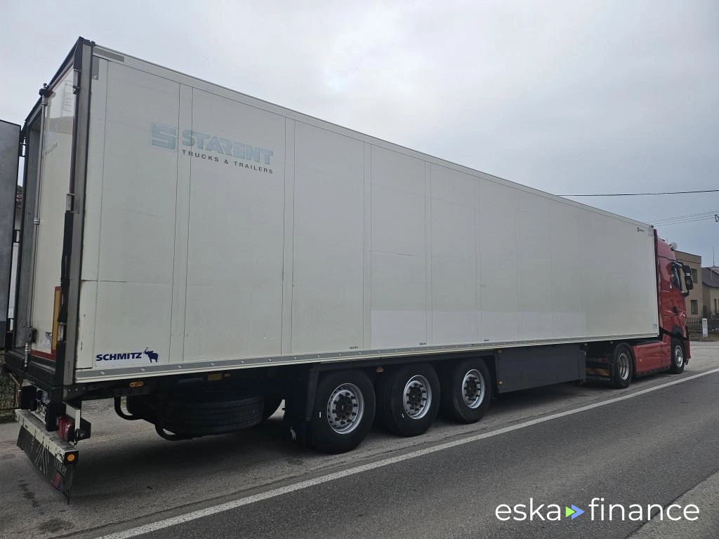 Semi-trailer Schmitz FRIGO 2014