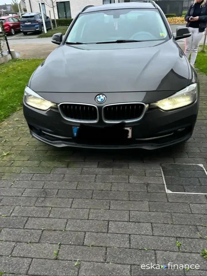Lízing Kombi BMW 316 2017