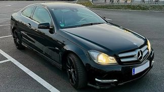 Lízing Kupé MERCEDES C 250 2011