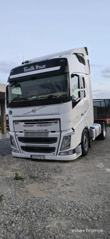 Finansowanie Ciągnik siodłowy Volvo FH 2018