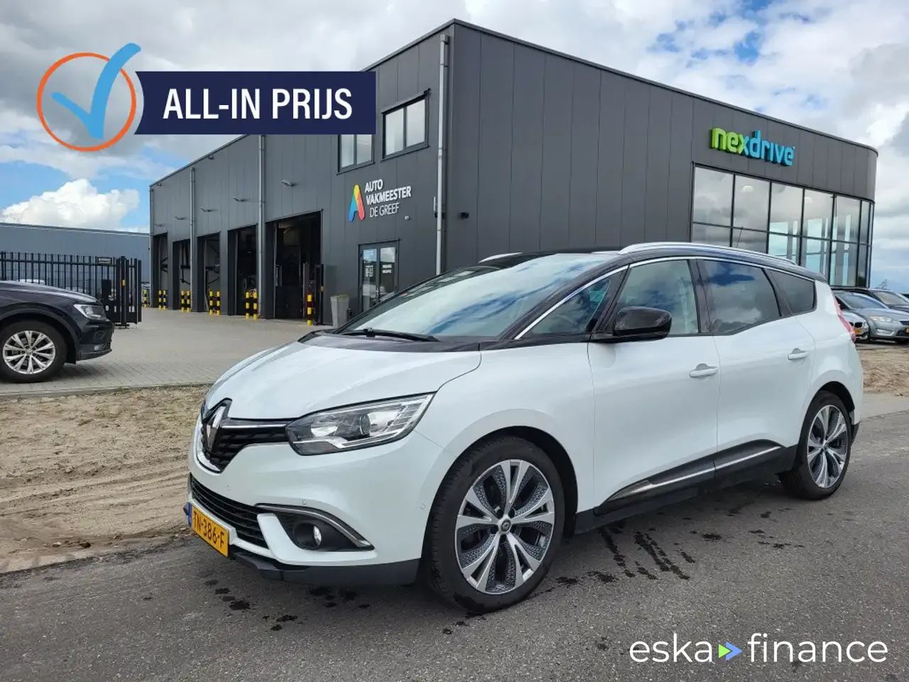 Lízing Hatchback Renault Grand Scenic 2018