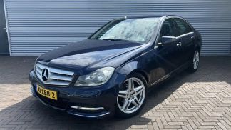 Lízing Sedan MERCEDES C 180 2012