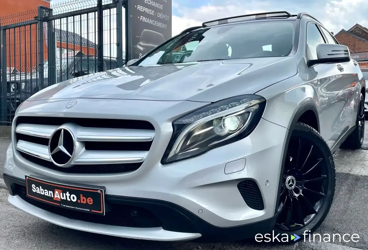 Finansowanie SUV MERCEDES GLA 180 2017