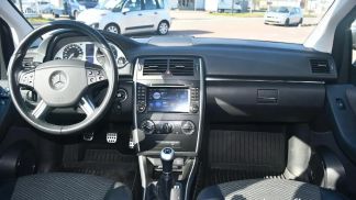 Financování Hatchback MERCEDES B 160 2011