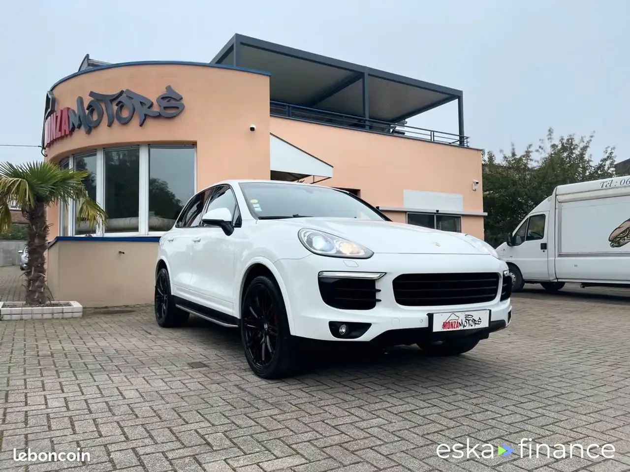 Lízing SUV Porsche Cayenne 2015