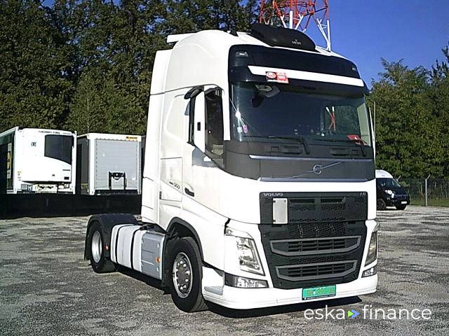 Finansowanie Ciągnik siodłowy Volvo FH 2015