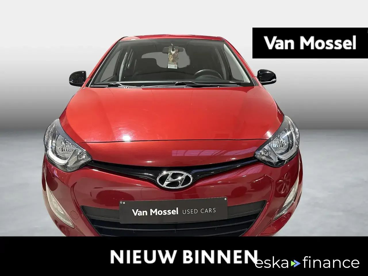 Lízing Hatchback Hyundai i20 2014