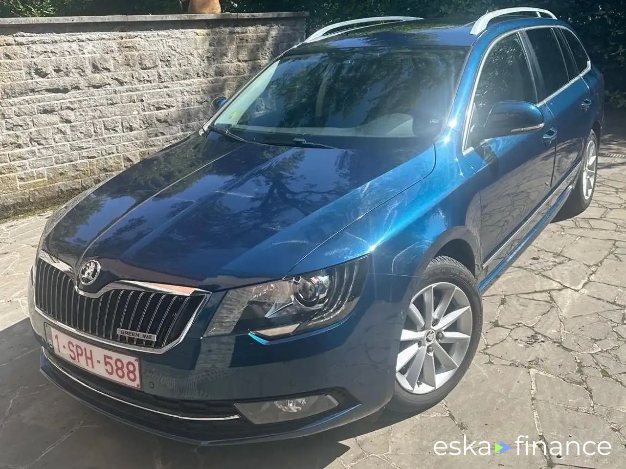 Wóz Skoda Superb 2015