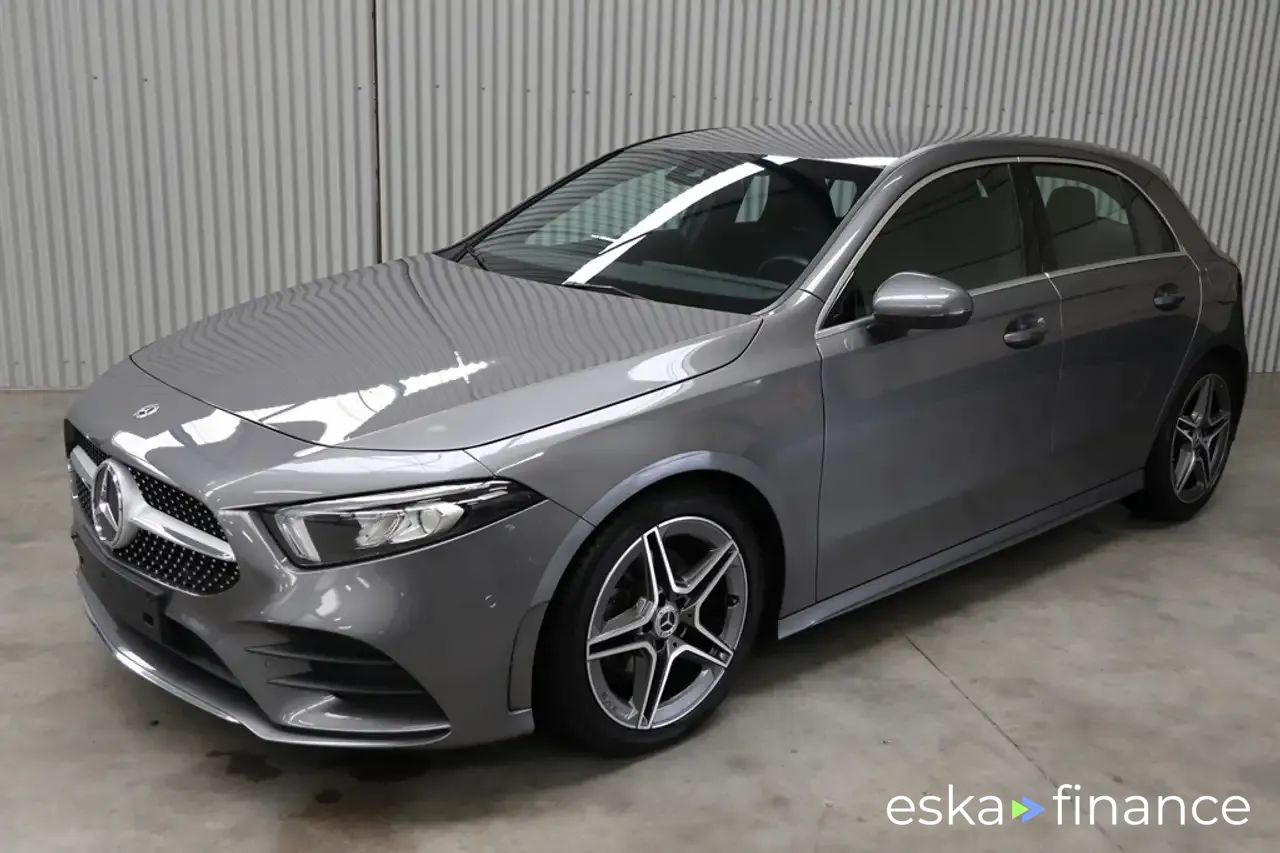 Leasing Sedan MERCEDES A 200 2020