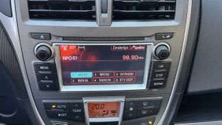 Lízing Hatchback Toyota Verso-S 2013