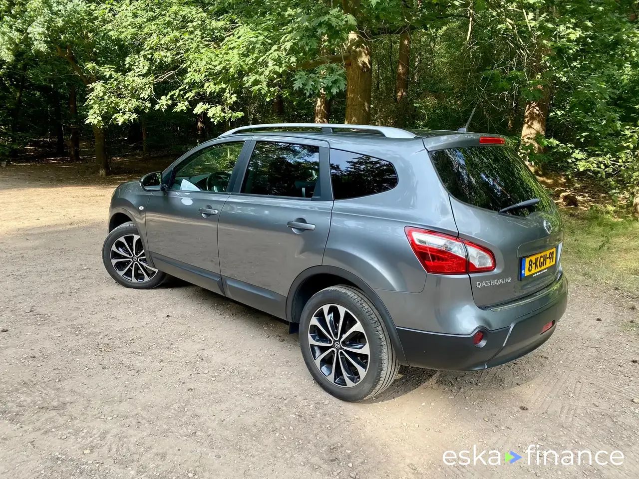 Lízing Hatchback Nissan Qashqai+2 2013