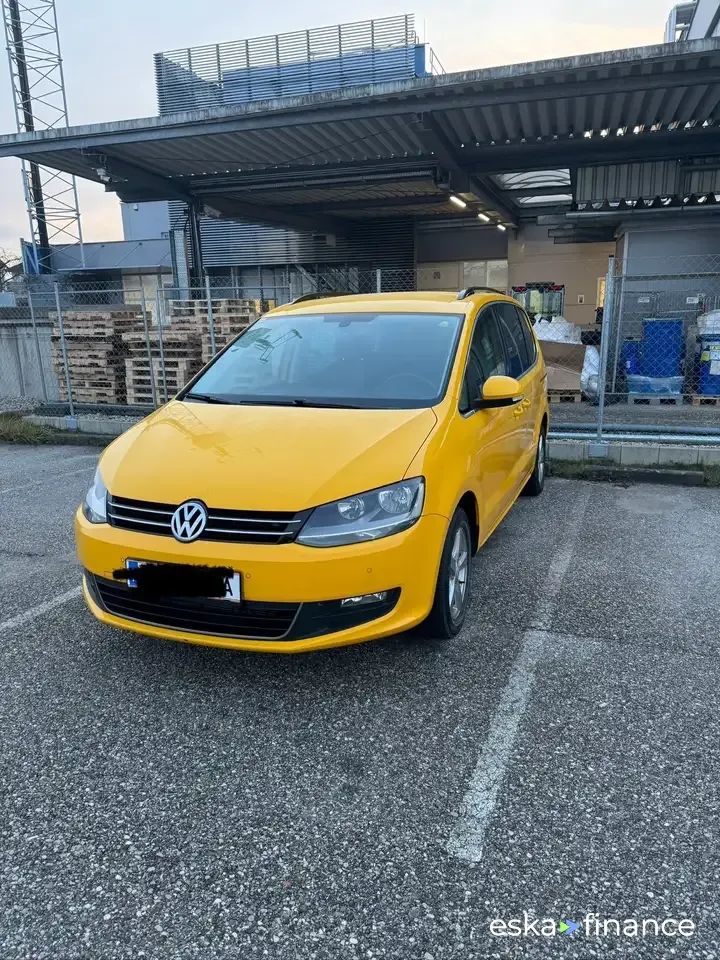 Lízing Hatchback Volkswagen Sharan 2012