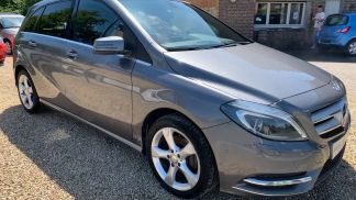 Lízing Hatchback MERCEDES B 200 2014