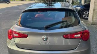 Lízing Hatchback Alfa Romeo Giulietta 2011