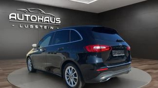 Lízing Hatchback MERCEDES B 180 2019