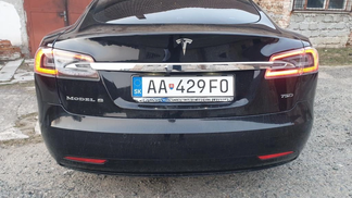 Lízing Sedan Tesla Model S 2018