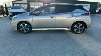 Hatchback Nissan Leaf 2018