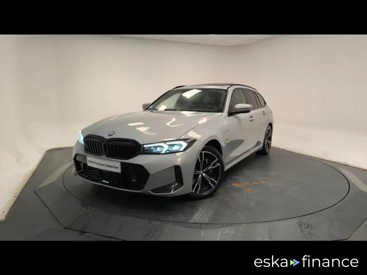 Leasing Wagon BMW 330 2022