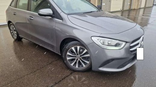 MERCEDES B 180 2019