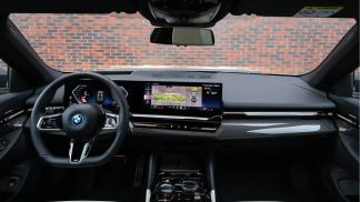 Finansowanie Wóz BMW 530 2024