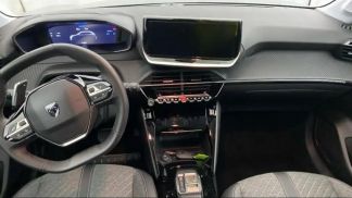 Lízing Sedan Peugeot 208 2024