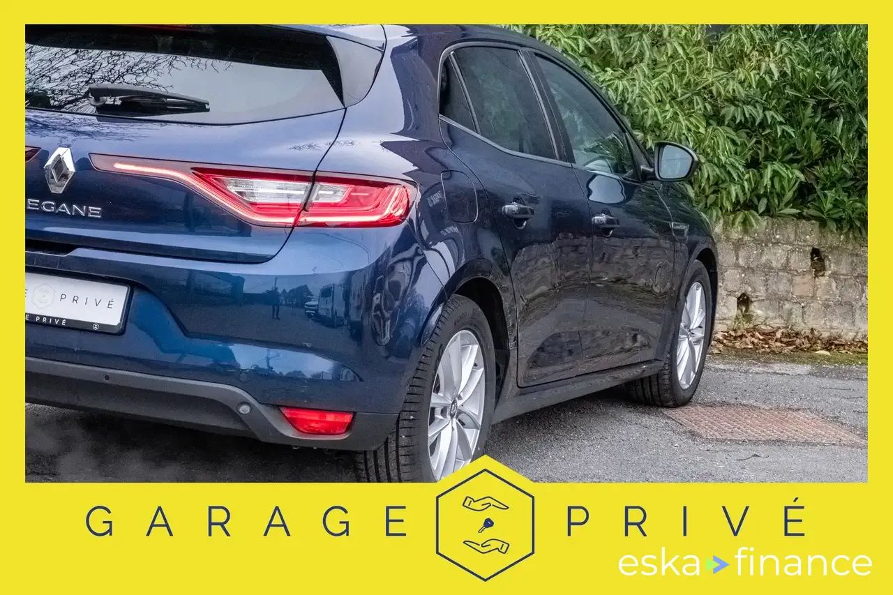 Lízing Sedan Renault Megane 2017