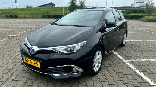 Toyota Auris 2015