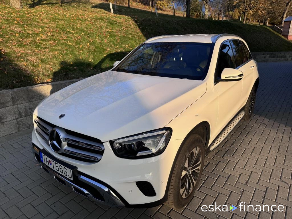 Finansowanie SUV MERCEDES GLC 2021