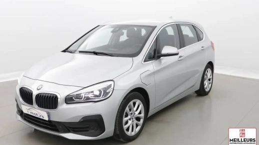 BMW 225 2021