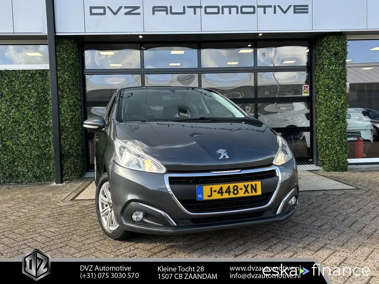 Leasing Hatchback Peugeot 208 2016