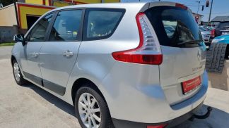 Financování Hatchback Renault Grand Scenic 2012