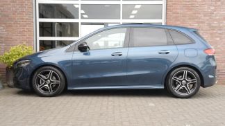 Lízing Hatchback MERCEDES B 180 2019