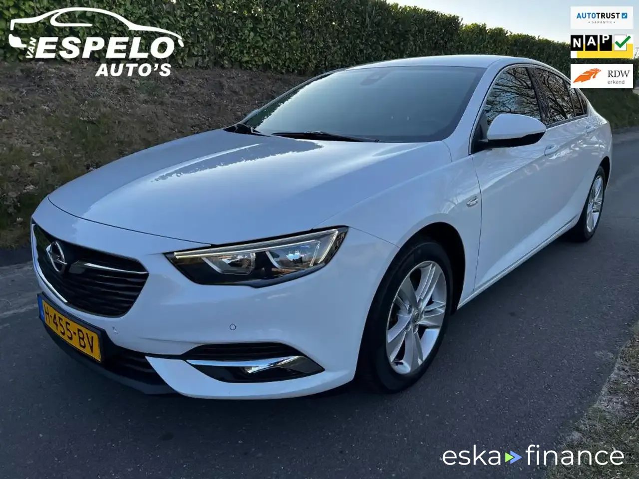 Lízing Hatchback Opel Insignia 2019