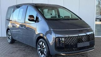 Lízing Hatchback Hyundai Staria 2025