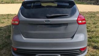 Lízing Sedan Ford Focus 2016