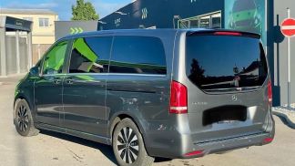 Lízing Hatchback MERCEDES EQV 300 2022