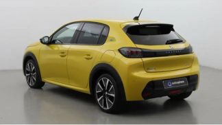 Lízing Sedan Peugeot 208 2020
