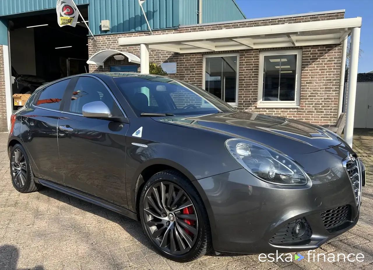 Finansowanie Hatchback Alfa Romeo Giulietta 2011