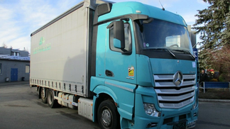 Specjalna ciężarówka MERCEDES ACTROS 2015