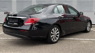 Lízing Sedan MERCEDES E 200 2018