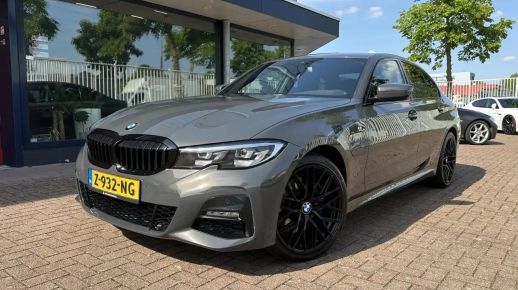 BMW 330 2021