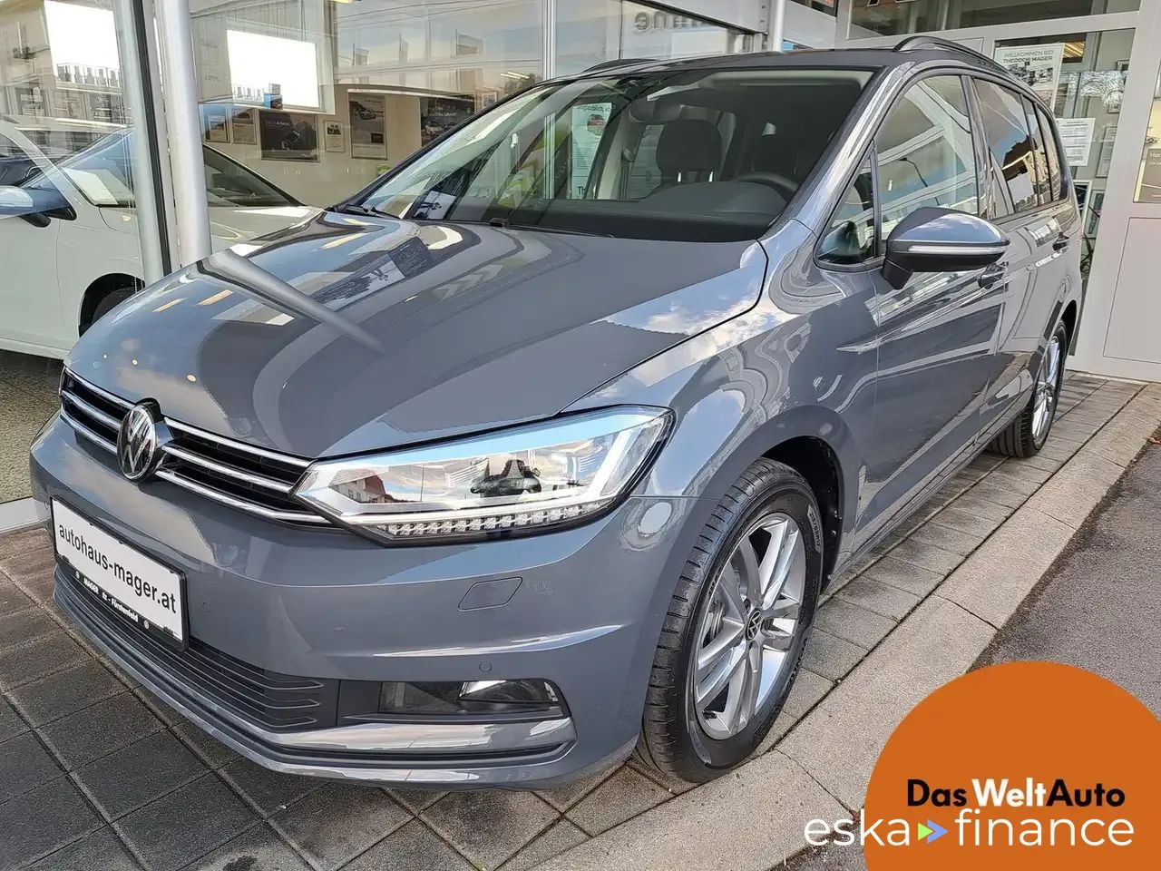 Financování Hatchback Volkswagen Touran 2024
