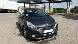 Lízing Sedan Peugeot 208 2013