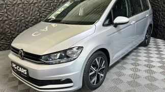 Passenger transport Volkswagen Touran 2021