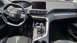 Lízing Hatchback Peugeot 5008 2017
