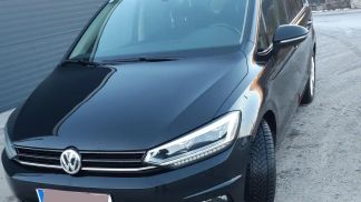 Financování Hatchback Volkswagen Touran 2017